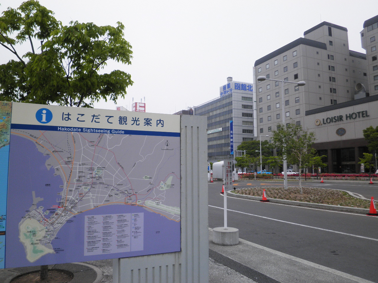 函館駅前②P6084762.JPG